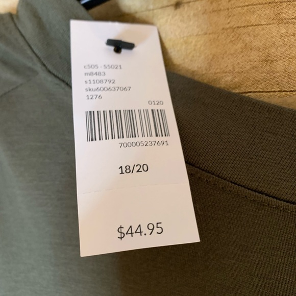 Lane Bryant V-Neck Button-Front Cardigan Rayon Grape Leaf NWT Size 18/20 - Picture 9 of 9